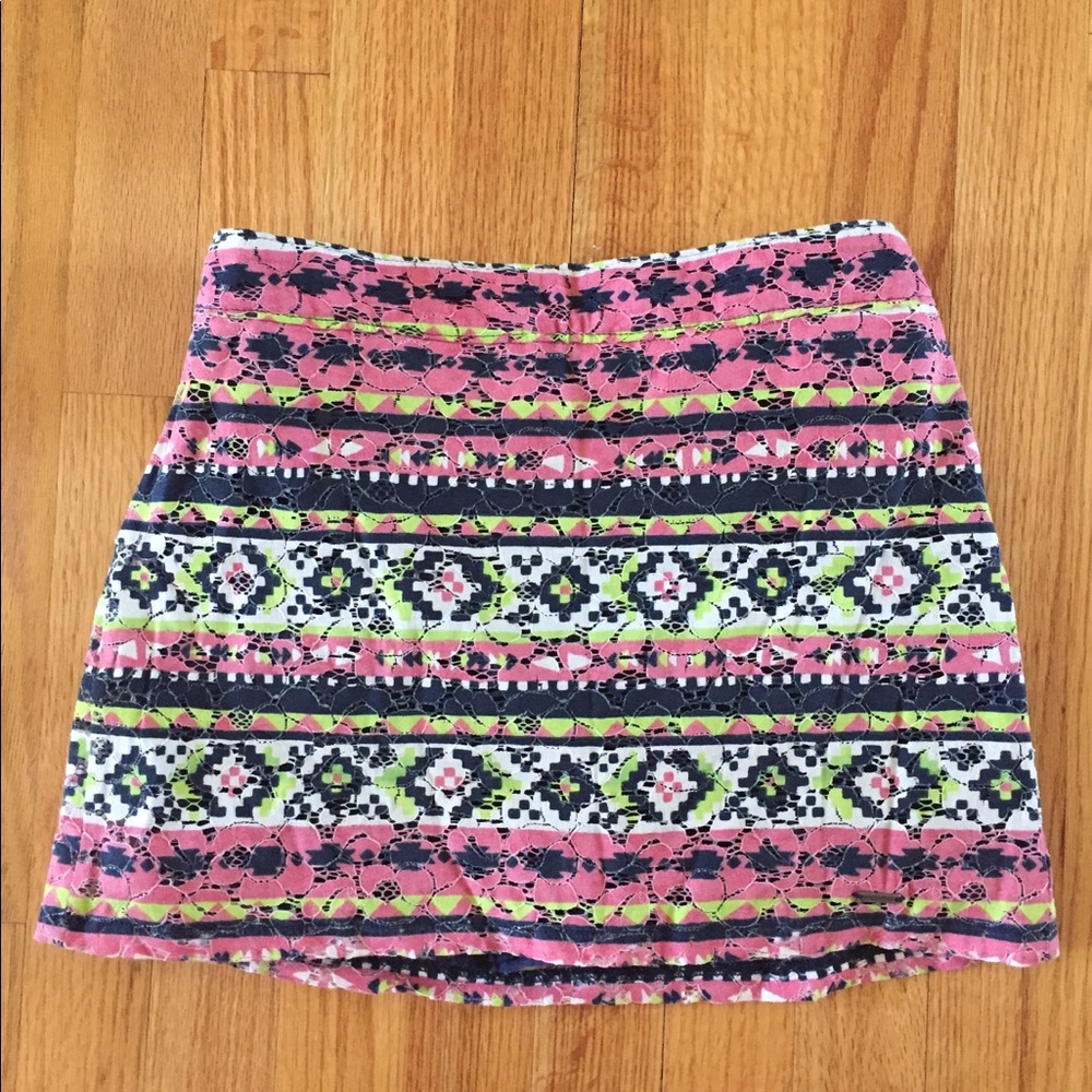 Lace mini skirt Sz XS